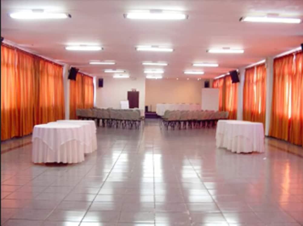 Primar Plaza Hotel Botucatu Exterior photo